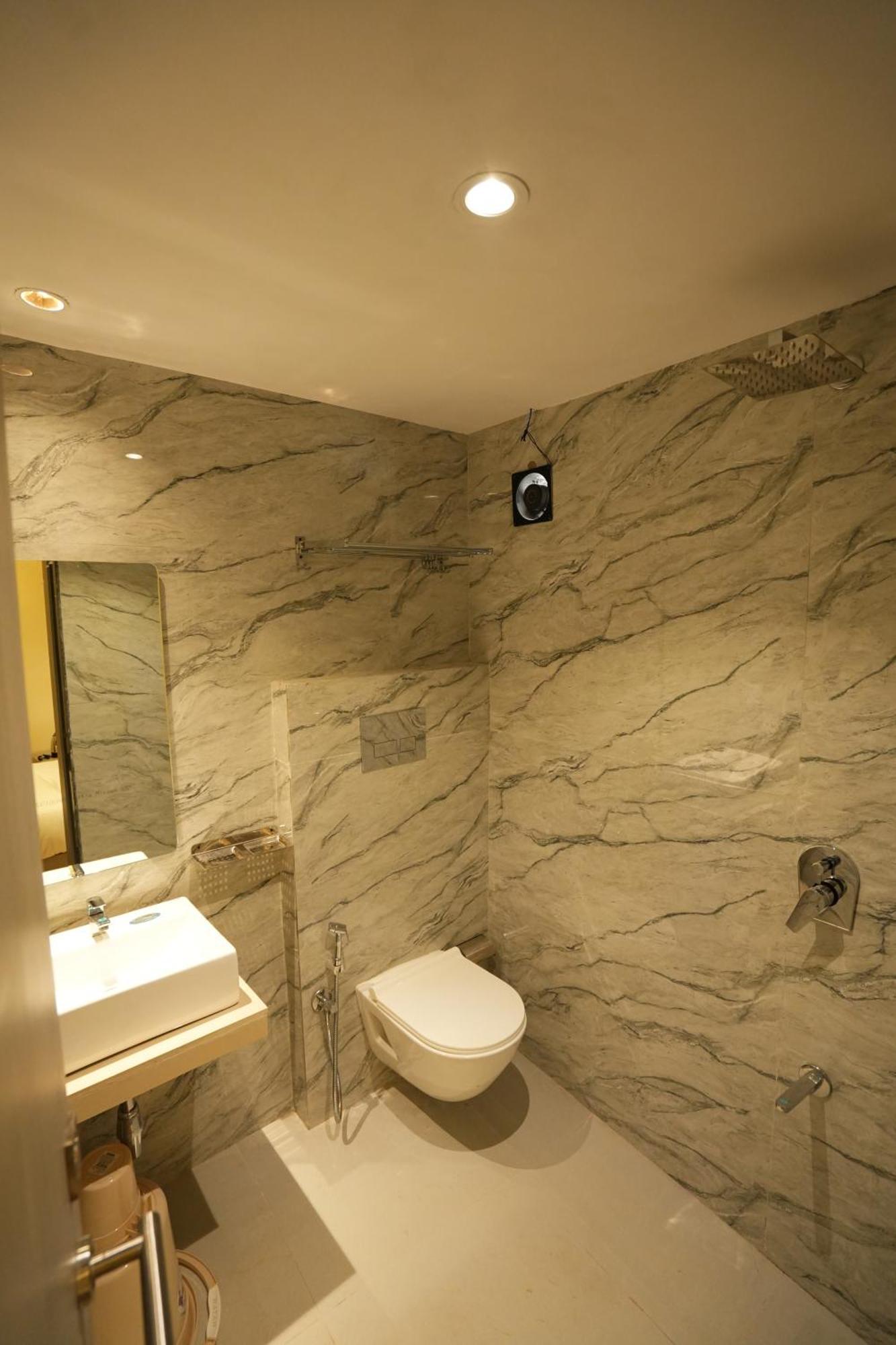 Hotel Boston Mumbai Exterior photo