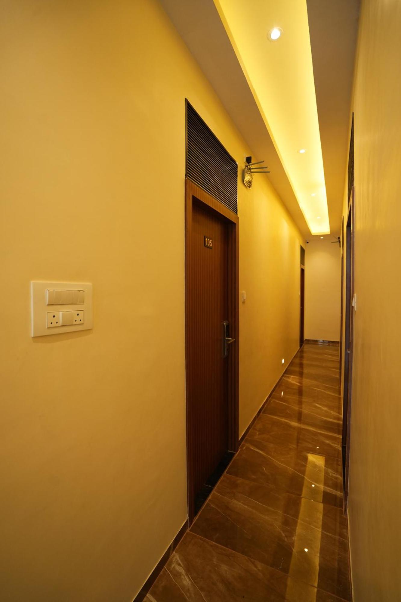 Hotel Boston Mumbai Exterior photo